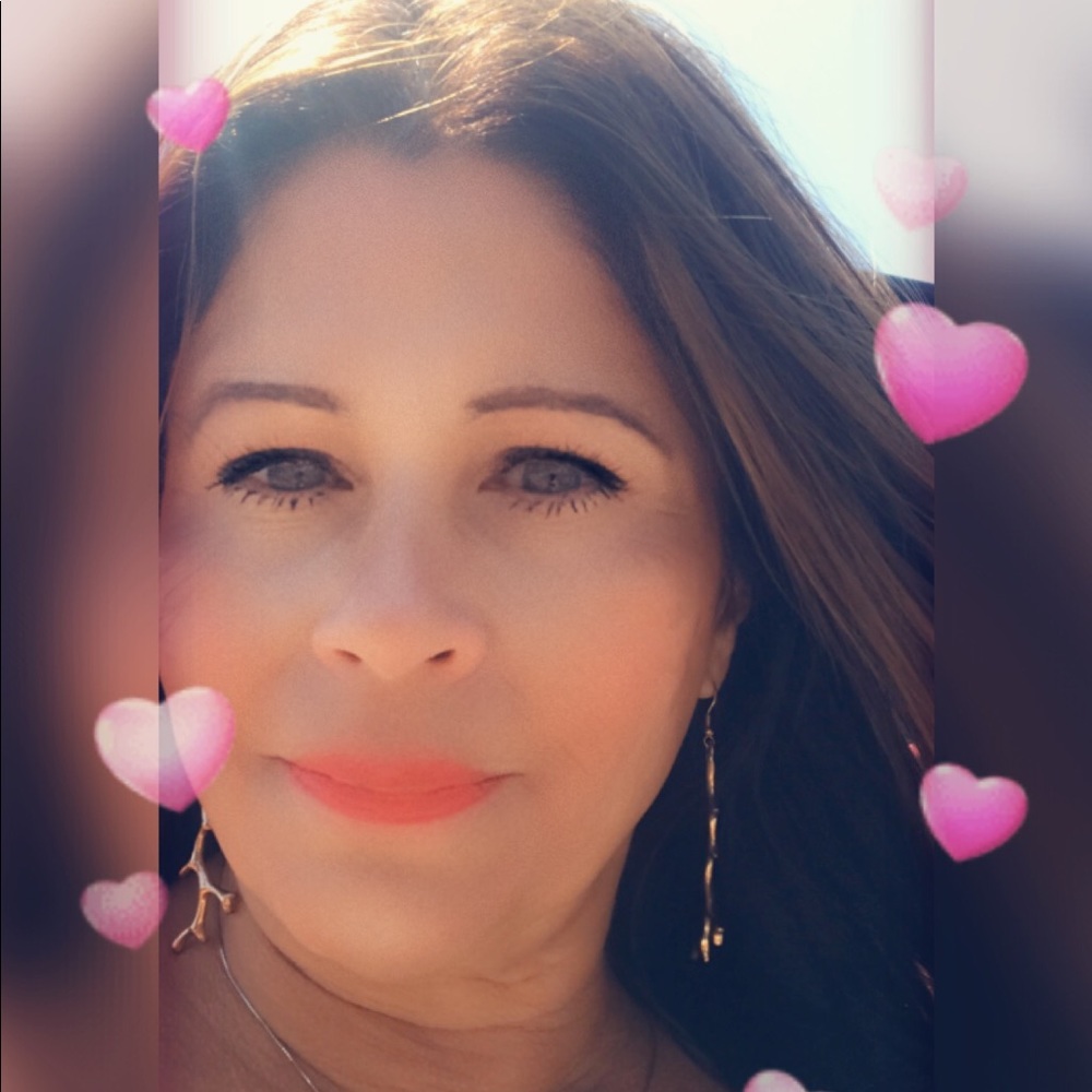 Meet your Posher, Maria